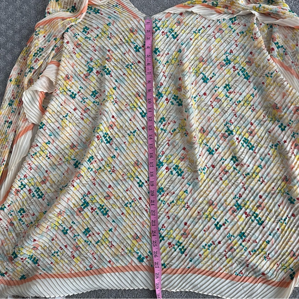 Banana Republic - Floral Pleated Kimono Wrap - OS - Picture 6 of 6